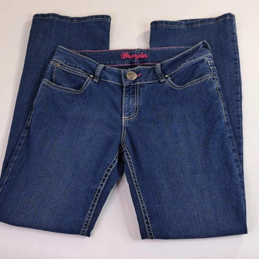 Wrangler Bootcut Mid-Rise Blue Jeans Size 7/8 ×32 Style 10MWBAR - Picture 4 of 15